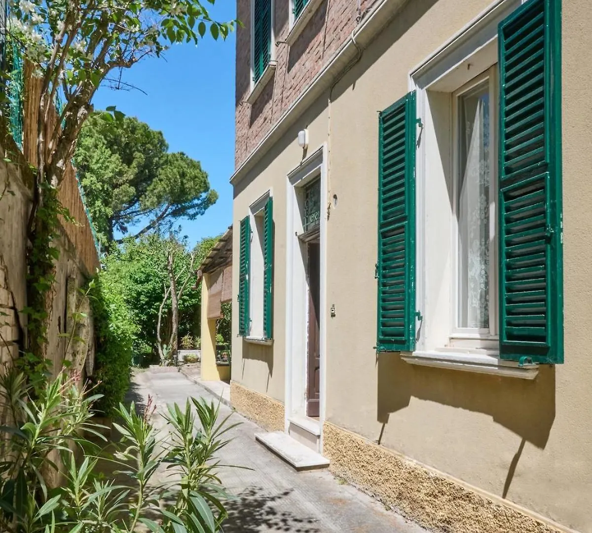 Residenza Il Portico Nel Verde 리미니 0*,
